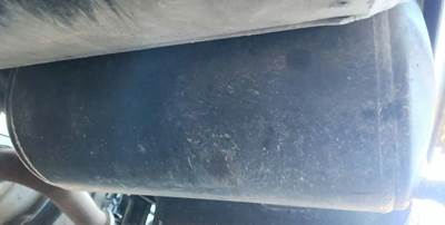 International LT625 Air Tank