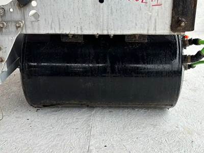 International LT625 Air Tank