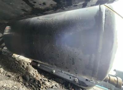 International LT625 Air Tank