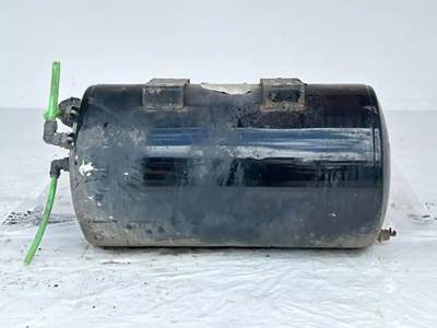 International LT625 Air Tank
