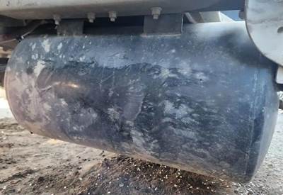 International LT625 Air Tank