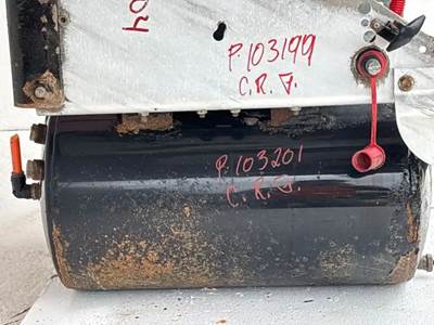 International LT625 Air Tank