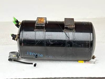 International LT625 Air Tank