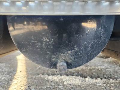 International LT625 Air Tank