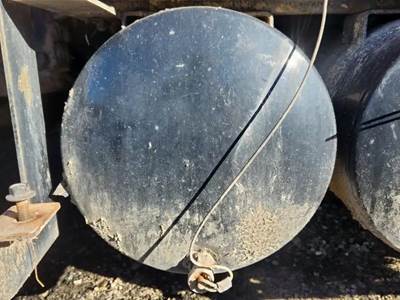 International LT625 Air Tank