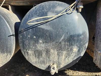 International LT625 Air Tank