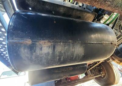 International LT625 Air Tank