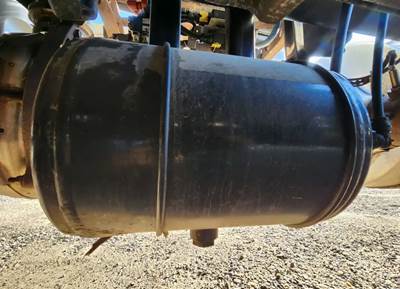 International LT625 Air Tank