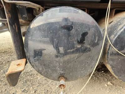 International LT625 Air Tank