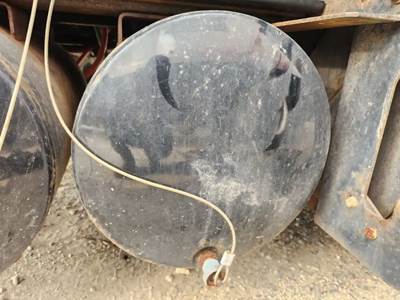 International LT625 Air Tank