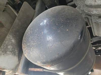 International LT625 Air Tank