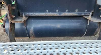 International MV607 Air Tank