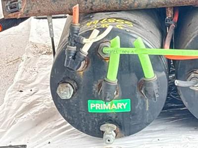 International MV607 Air Tank