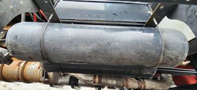 International MV607 Air Tank