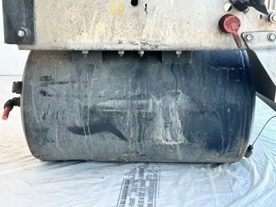 International RH613 Air Tank