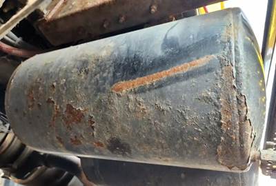 International RH613 Air Tank