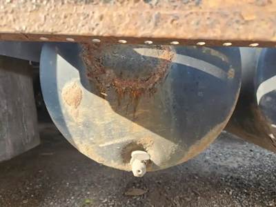 International RH613 Air Tank