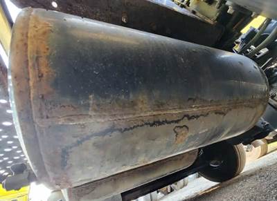 International RH613 Air Tank