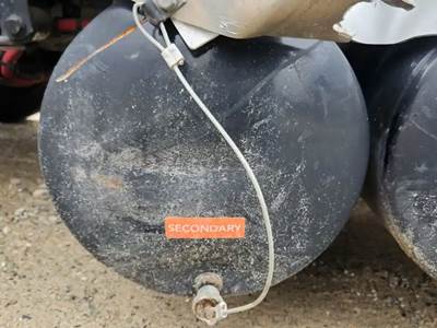 International RH613 Air Tank