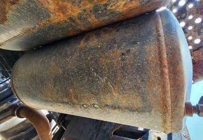 International RH613 Air Tank