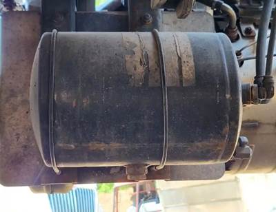 International RH613 Air Tank