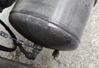 Kenworth K370 Air Tank