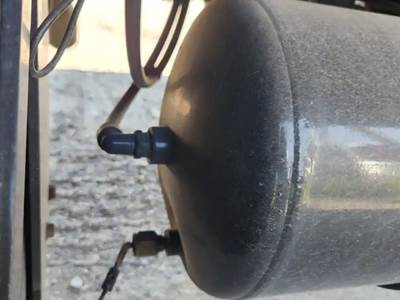 Kenworth K370 Air Tank