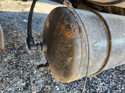 Kenworth K370 Air Tank