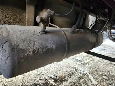 Kenworth Air Tank for a 1990 Kenworth Glider