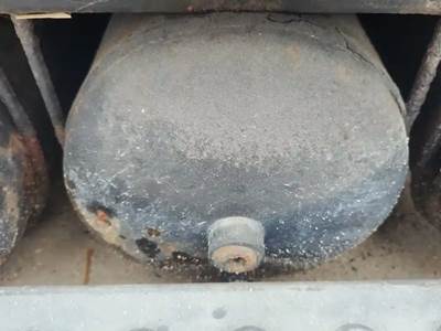 Kenworth T300 Air Tank