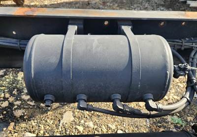 Kenworth T300 Air Tank