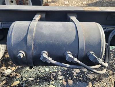 Kenworth T300 Air Tank