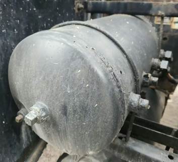 Kenworth T600 Air Tank