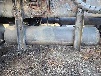 Kenworth T600 Air Tank