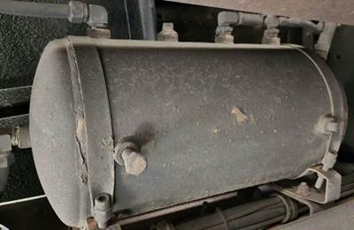 Kenworth T800 Air Tank