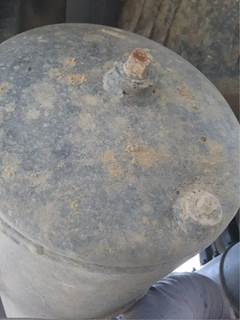 Kenworth T880 Air Tank