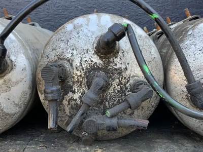 Mack Anthem Air Tank