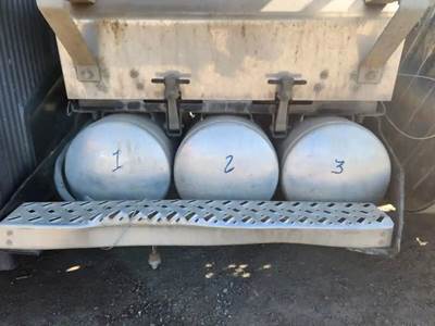 Mack Anthem Air Tank