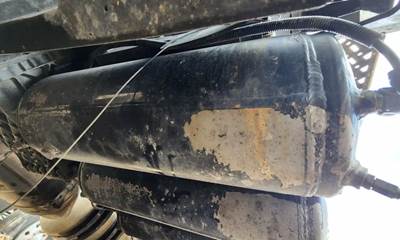 Mack Anthem Air Tank