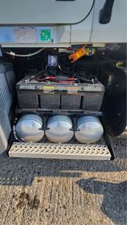 Mack Anthem Air Tank