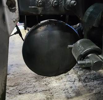 Mack CHN613 Air Tank