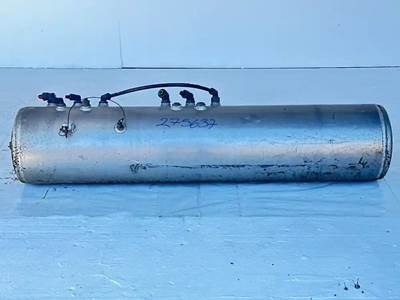 Mack CXU632 Air Tank