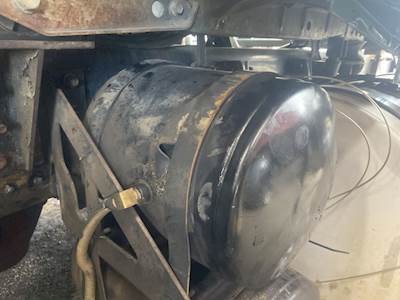 Mack Granite CTP713 Air Tank for a 2007 Mack CTP713