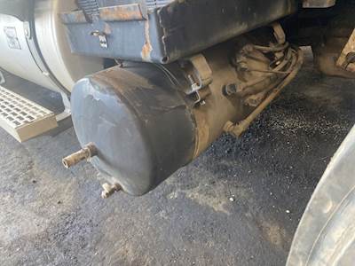 Mack Granite CTP713 Air Tank for a 2007 Mack CTP713