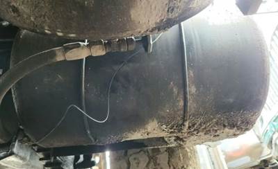 Mack Granite CV713 Air Tank for a 2003 Mack CV713 Granite