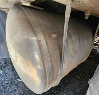 Mack Granite CV713 Air Tank for a 2006 Mack CV713 Granite