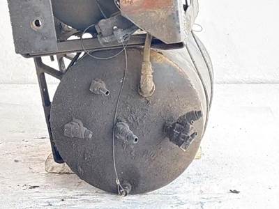 Mack Granite CV713 Air Tank for a 2003 Mack CV713 Granite