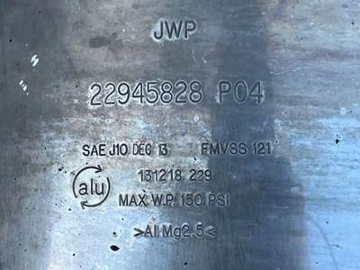 Mack Pinnacle Air Tank