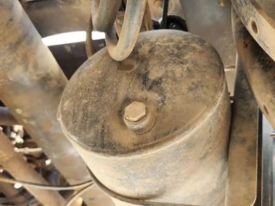 Mack Pinnacle Air Tank