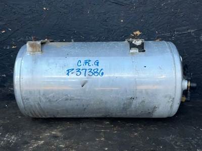 Mack Pinnacle CHU613 Air Tank for a 2014 Mack CHU613